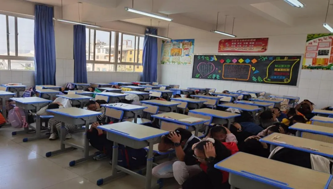 （玉溪市红塔区研和中心小学）